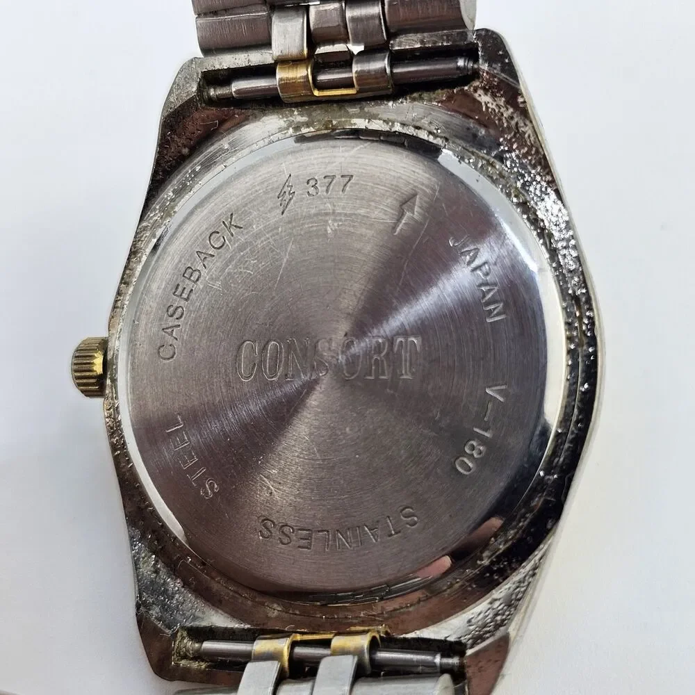 VTG Cosort Men's Watch 36MM‎ Gold Dial Two Tone Band Up to 8